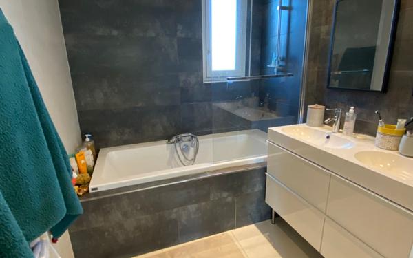 Maison à vendre    6 pièces • 153,59 m2 Chaponost