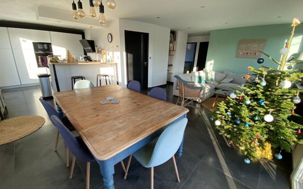 Maison à vendre    6 pièces • 153,59 m2 Chaponost