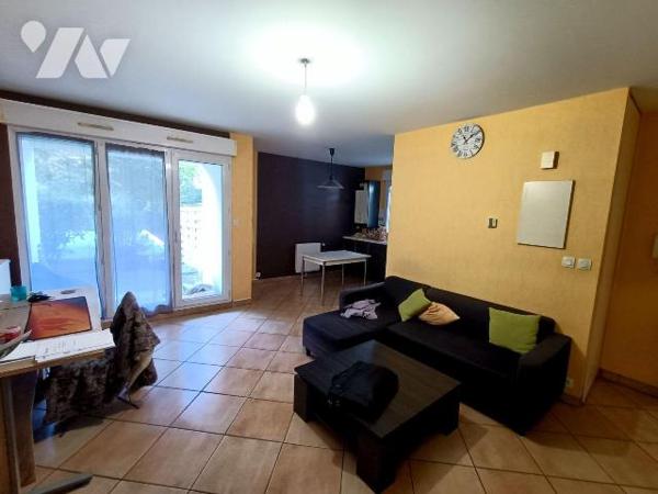 SEULEMENT CHEZ TRENTE CINQ NOTAIRES - libre à la vente - dans un secteur calme, rue Renée Préve...