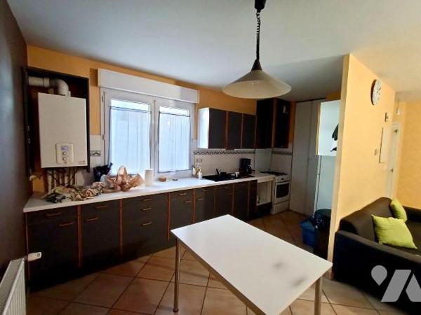 SEULEMENT CHEZ TRENTE CINQ NOTAIRES - libre à la vente - dans un secteur calme, rue Renée Préve...