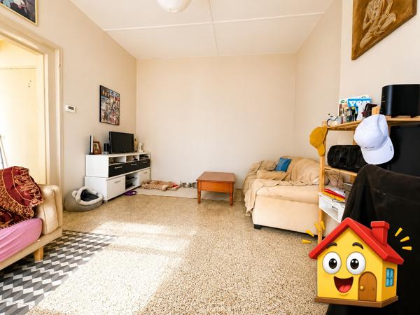 Maison
         3 pièces
        - 85 m² Exclusivité 79 900 € *