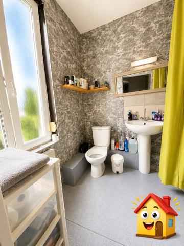 Maison
         3 pièces
        - 85 m² Exclusivité 79 900 € *