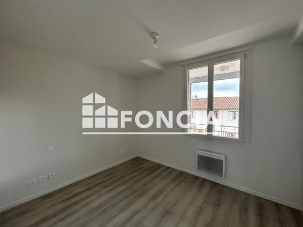 Location Appartement 2 pièces 43.18 m² - 37 RUE DES SOUBIROUS-BAS Montauban 82000