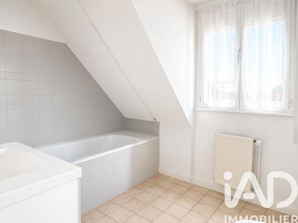 Maison à vendre 5 pièces 99 m² Besançon
