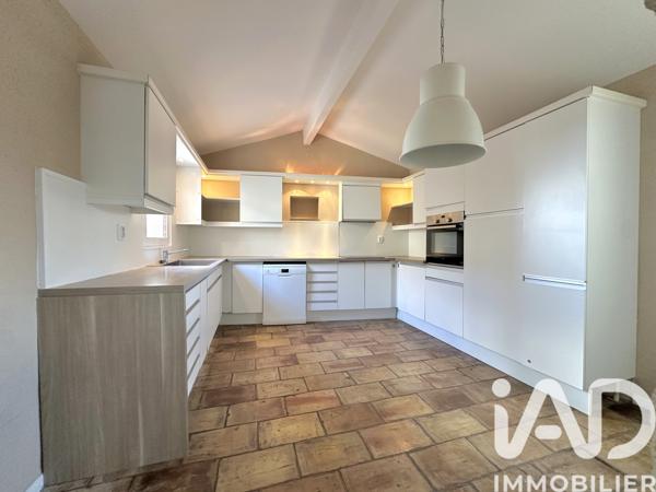 Appartement à vendre 3 pièces 64 m² Uzès