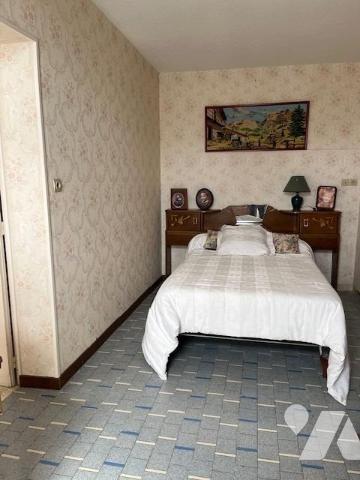 Maison de plain pied avec jardin et dépendances CERILLY (03350)