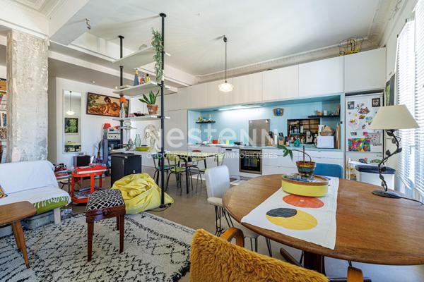 Trés bel appartement 4 pièces à vendre à Nice - Secteur Riquier- République d'environ 100 m².