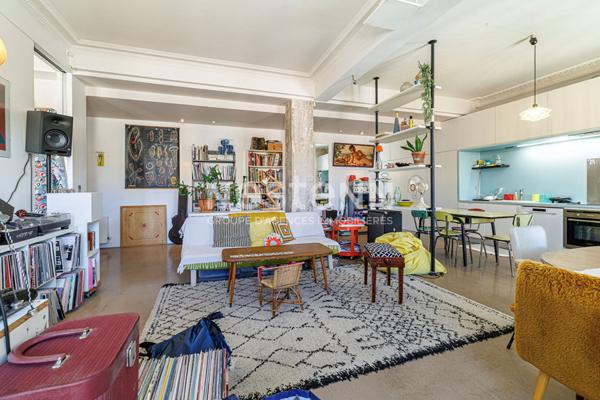 Trés bel appartement 4 pièces à vendre à Nice - Secteur Riquier- République d'environ 100 m².