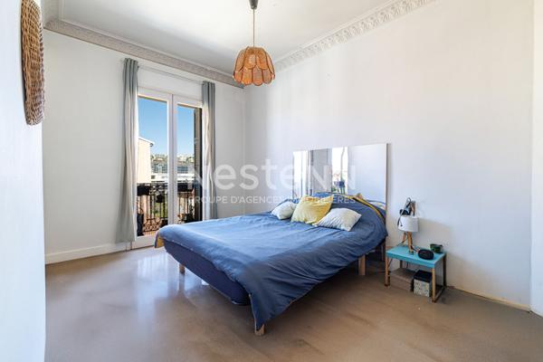 Trés bel appartement 4 pièces à vendre à Nice - Secteur Riquier- République d'environ 100 m².