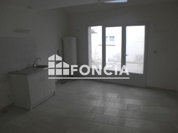 Location Appartement 2 pièces 28.33 m² - 29 RUE DU COMMERCE Bourgueil 37140