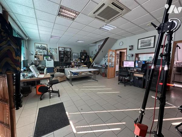 Maison de maître avec local professionnel – Idéal activité + habitation