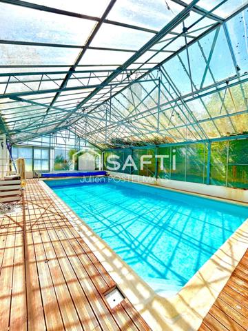 MAISON DE MAITRE, DÉPENDANCES, PISCINE