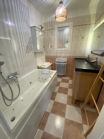 PAVILLON 2004 PLAIN PIED - 3 CHAMBRES - GARAGE