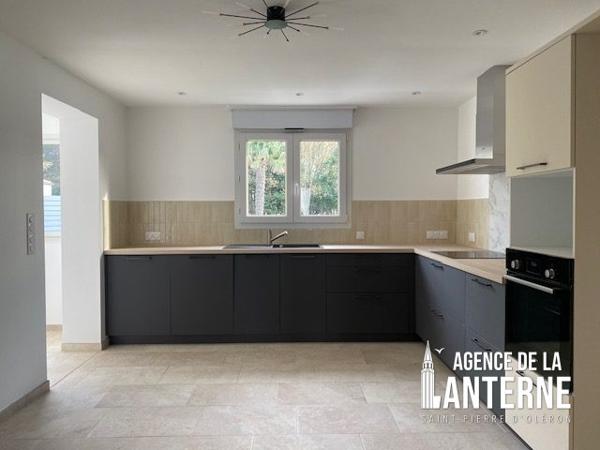 MAISON PLAIN-PIED 137 m² - TERRAIN 613 m² - DOUBLE GARAGE