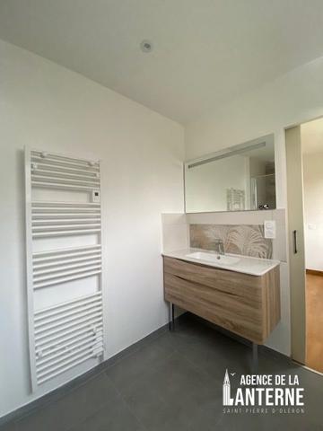 MAISON PLAIN-PIED 137 m² - TERRAIN 613 m² - DOUBLE GARAGE