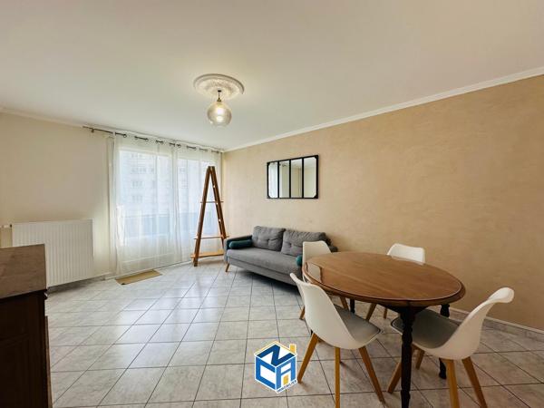 Appartement T3 avec balcon, cave et parking