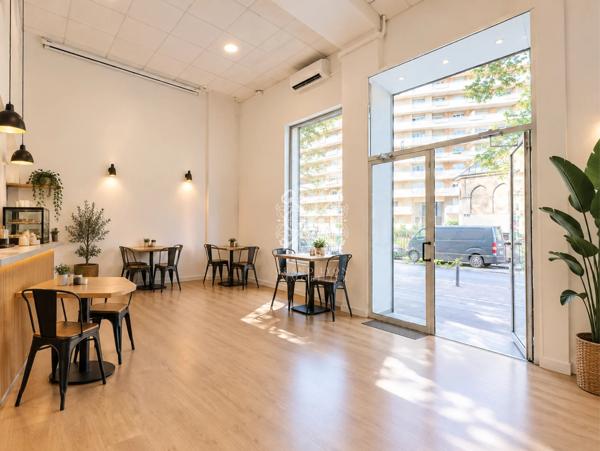 LYON 7e – LOCAL COMMERCIAL DE 206 M² – CESSION DE DROIT AU BAIL
