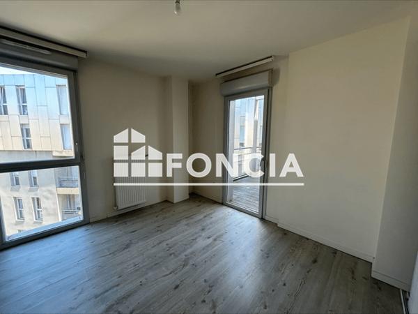Location Appartement 3 pièces 67.83 m² - 21/21B RUE DELPHIN PETIT Lille 59000