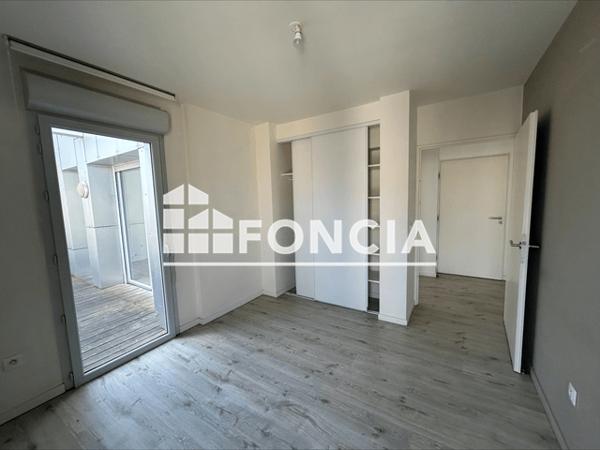 Location Appartement 3 pièces 67.83 m² - 21/21B RUE DELPHIN PETIT Lille 59000