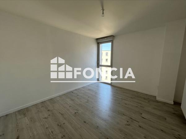 Location Appartement 3 pièces 67.83 m² - 21/21B RUE DELPHIN PETIT Lille 59000