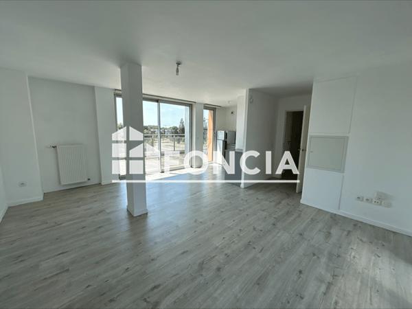 Location Appartement 3 pièces 67.83 m² - 21/21B RUE DELPHIN PETIT Lille 59000