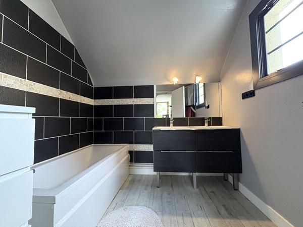 Maison Nantes 6 pièce(s) 105.94 m2