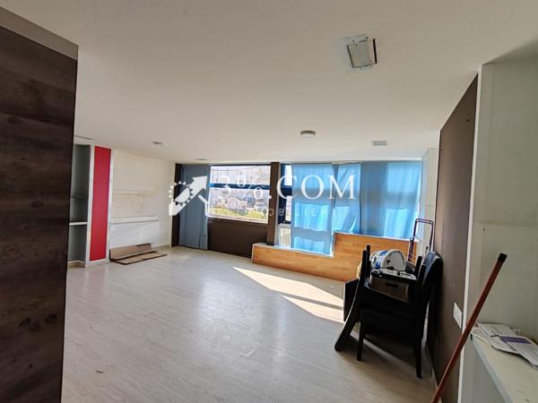 Immeuble 725 m²