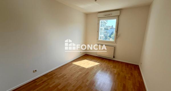Location Appartement 4 pièces 86.3 m² - Villeurbanne 69100