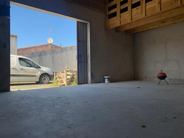 LOCAL ATELIER