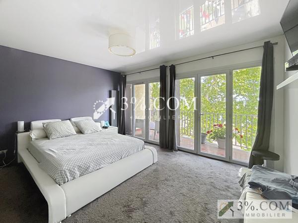 Duplex
                                                                                                                                                                                                                                                                                                                        6 pièce(s)                                                                                                                                                                                                          5 chambre(s)                                                                                                                                                                                                          163.08  m²