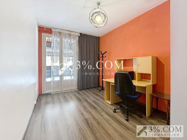 Duplex
                                                                                                                                                                                                                                                                                                                        6 pièce(s)                                                                                                                                                                                                          5 chambre(s)                                                                                                                                                                                                          163.08  m²