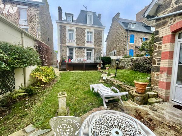 Maison St Malo 8 pièce(s) 201 m2