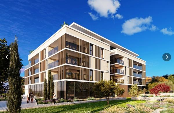 appartement à vendre 4 pièces ANTIBES (06)