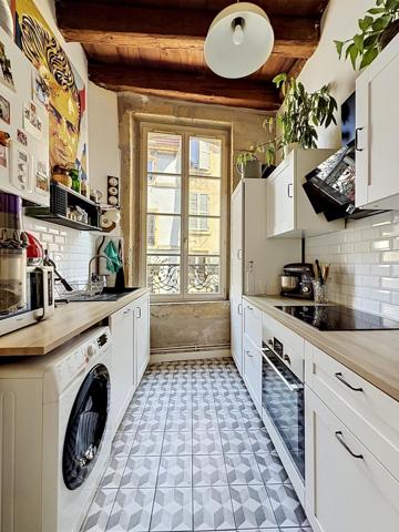 Appartement F2 de caractère – 58 m² – Charme de l’ancien