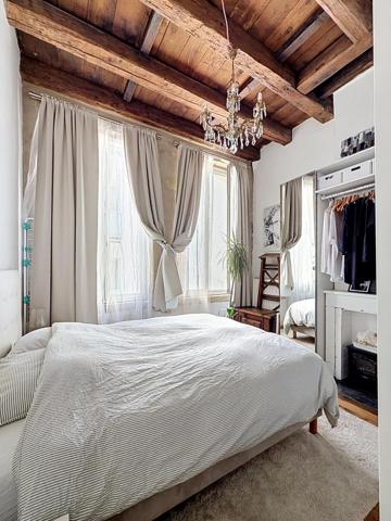 Appartement F2 de caractère – 58 m² – Charme de l’ancien