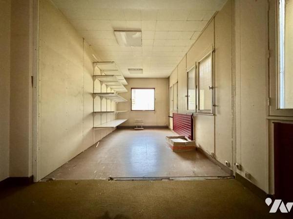 À vendre – Ensemble immobilier professionnel à BEAUPRÉAU