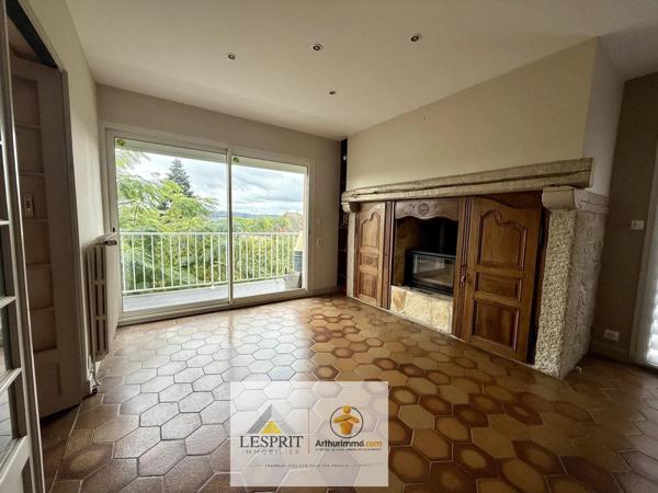 Vente                                                      Maison
                        
                     6 pièces                      128 m2                     à Brive-la-Gaillarde