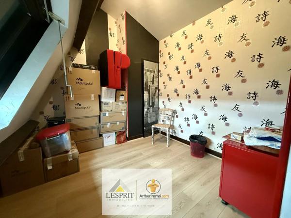 Vente                                                      Maison
                        
                     6 pièces                      128 m2                     à Brive-la-Gaillarde