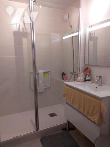 VIAGER OCCUPE T3 bis de 74m² en rdc avec jardinet et  parking