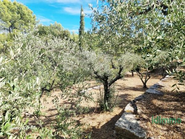 A découvrir Flayosc cette jolie villa F8 200m piscine terrasse sur 1448m terrain 495000€ dpe d Flayosc (83780)