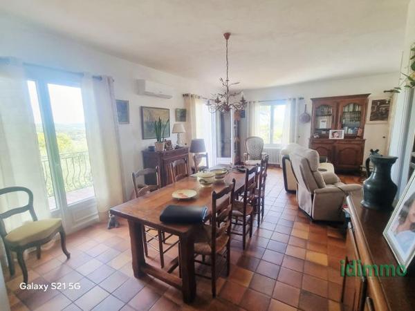 A découvrir Flayosc cette jolie villa F8 200m piscine terrasse sur 1448m terrain 495000€ dpe d Flayosc (83780)