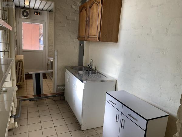 Local professionnel à louer à Arras dans le Pas-de-Calais (62000), ref : 62135-L1069