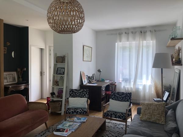 Écully (69130) ECULLY MAISON 145 m² SUR TERRAIN 655 m² ARBORE + GARAGE ET CAVE