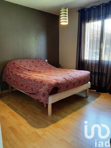 Maison traditionnelle 4 pièces de 95 m² à Vayres (33870)