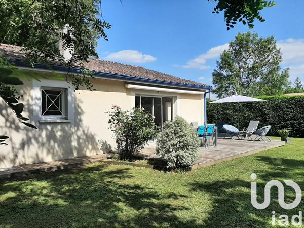 Maison traditionnelle 4 pièces de 95 m² à Vayres (33870)