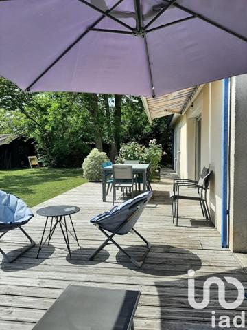 Maison traditionnelle 4 pièces de 95 m² à Vayres (33870)