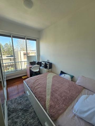 BORDEAUX BARRIÈRE SAINT-MÉDARD : APPARTEMENT T4 AVEC BALCON