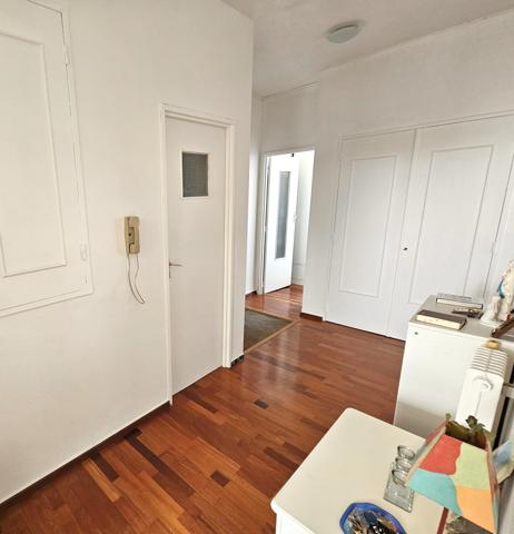BORDEAUX BARRIÈRE SAINT-MÉDARD : APPARTEMENT T4 AVEC BALCON