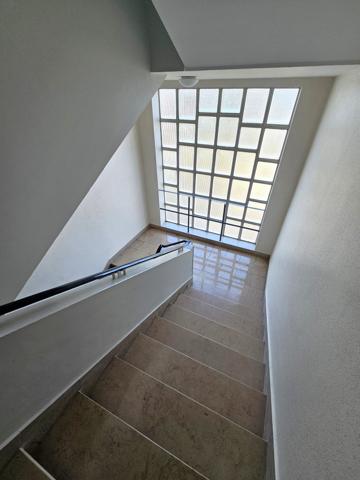 BORDEAUX BARRIÈRE SAINT-MÉDARD : APPARTEMENT T4 AVEC BALCON