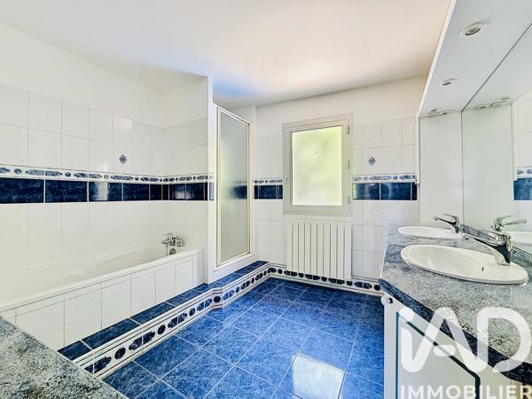 Maison à vendre 9 pièces 200 m² Tarascon